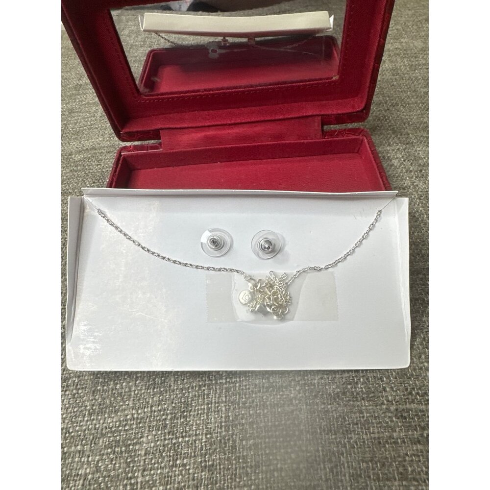 Liz Claiborne Red Croc Embossed Jewelry Box w/ E Initial Necklace & Earring Set - Picture 3 of 6